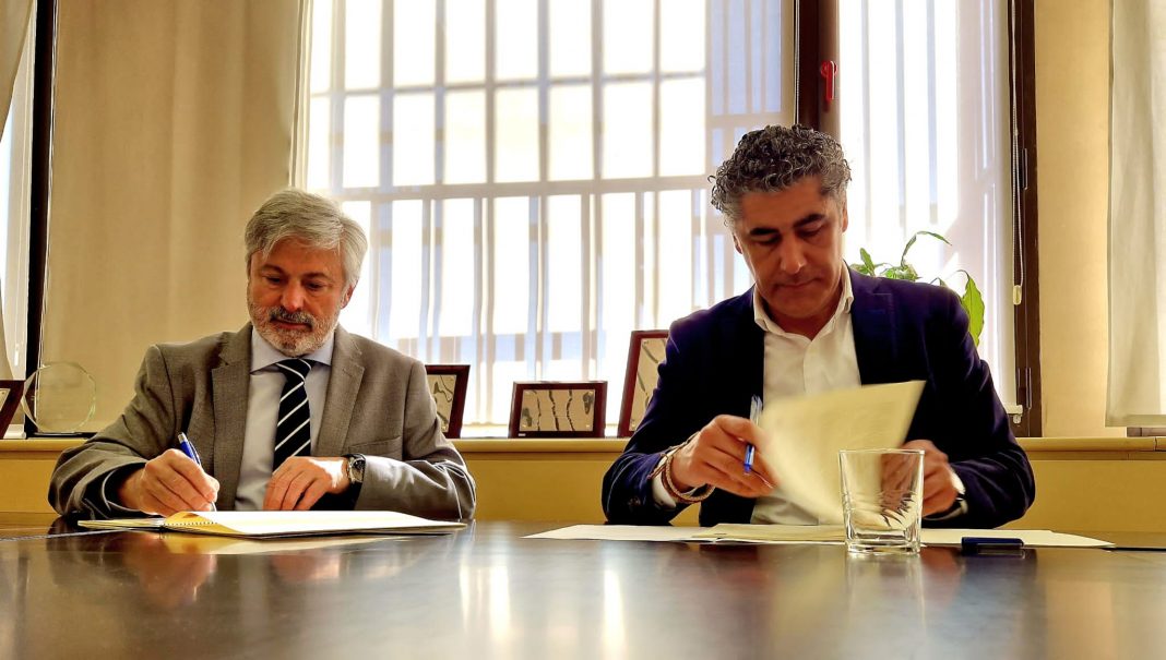 Firma convenio Ayuntamiento de Simancas y el catastro