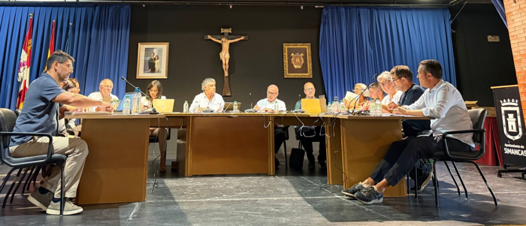Pleno del Ayuntamiento de Simancas durante la sesión municipal