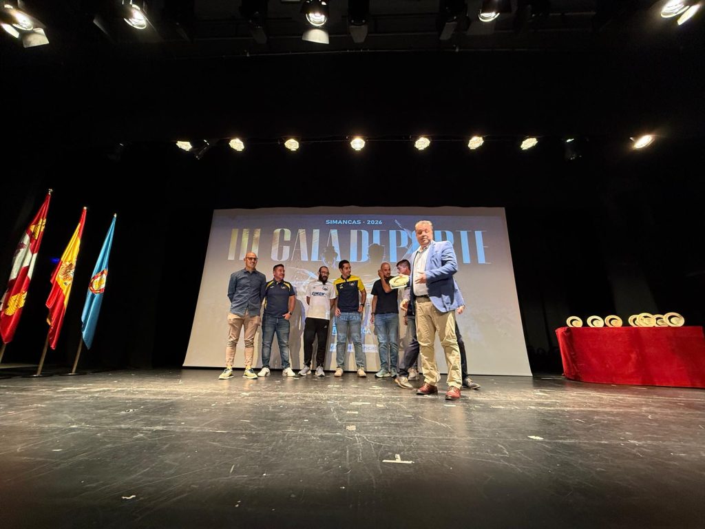 El Ayuntamiento de Simancas celebró el 8 de octubre de 2026 la III Gala del Deporte en el Centro Cultural La Vaguada. Una velada conducida por Martín Luna que reconoció la trayectoria y el esfuerzo de deportistas, entrenadores, clubes y organizadores de eventos deportivos.